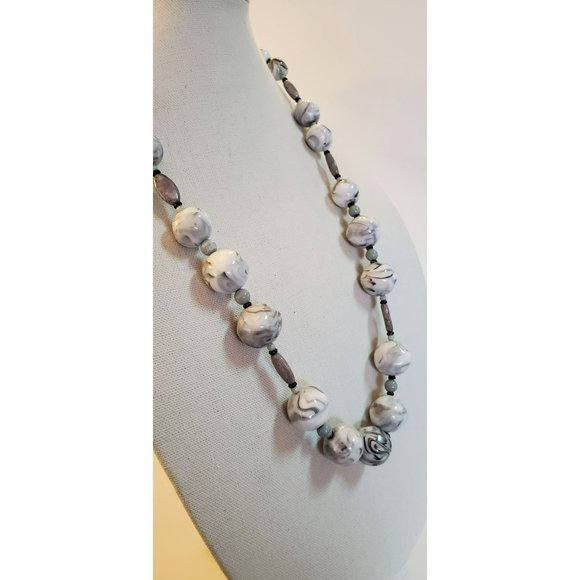 Vintage Miriam Haskell Couture Designer Black and White Marble Swirl Beaded Neck - Picture 5 of 13